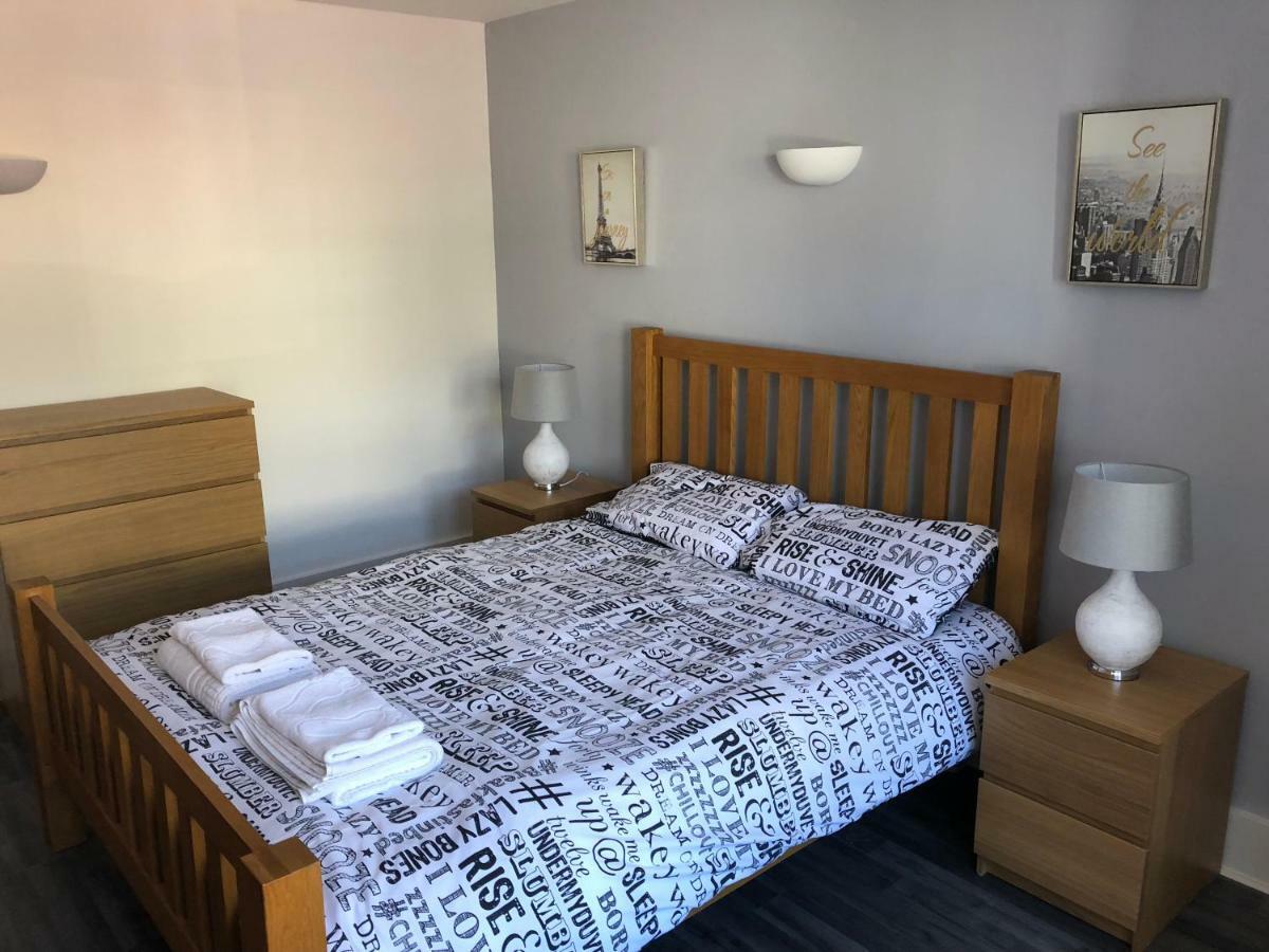 Bournemouth Hot Tub & Sauna Holiday Let Luaran gambar