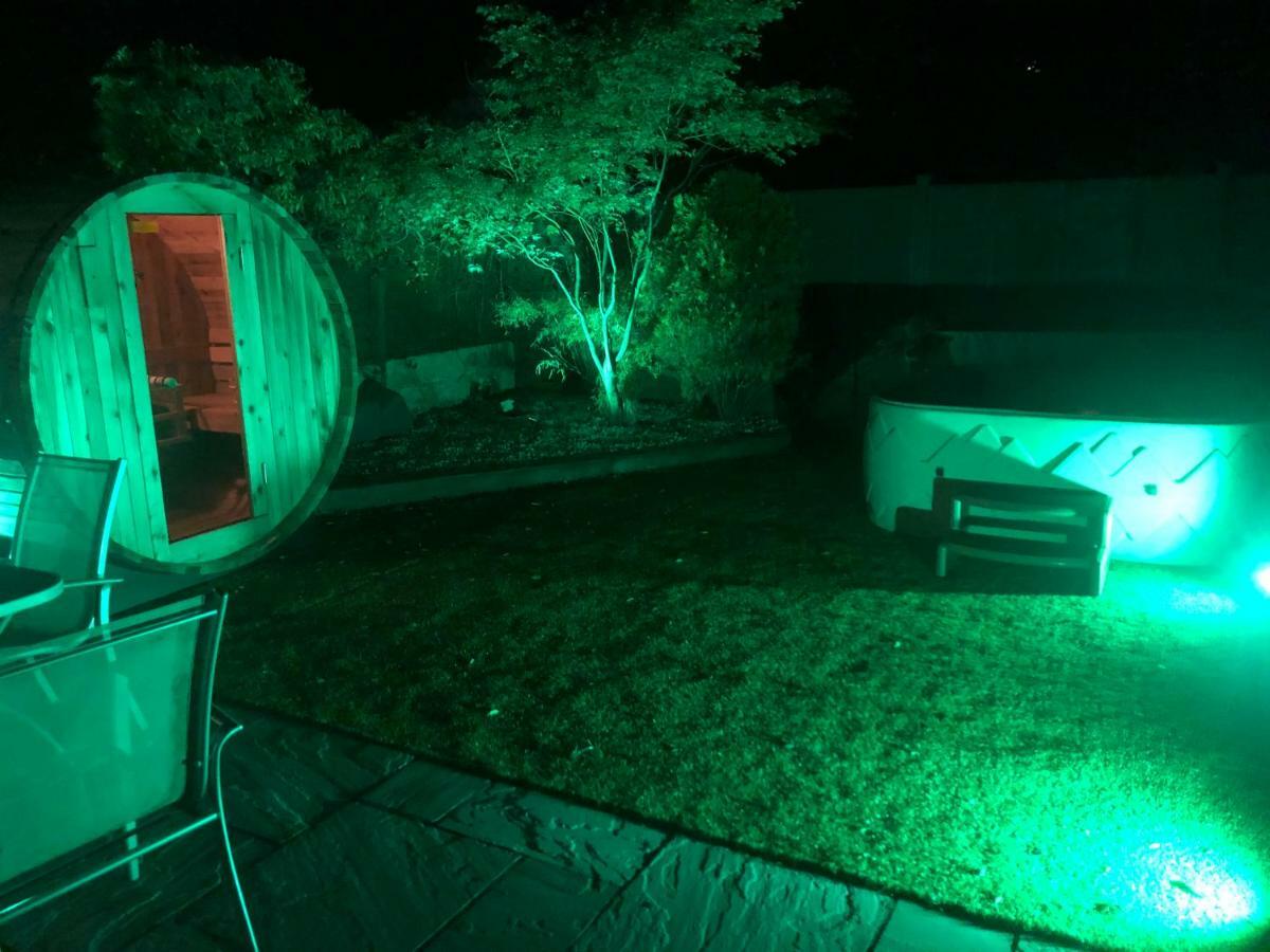Bournemouth Hot Tub & Sauna Holiday Let Luaran gambar