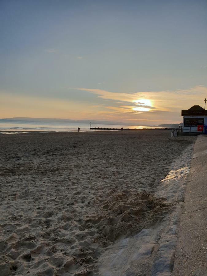 Bournemouth Hot Tub & Sauna Holiday Let Luaran gambar