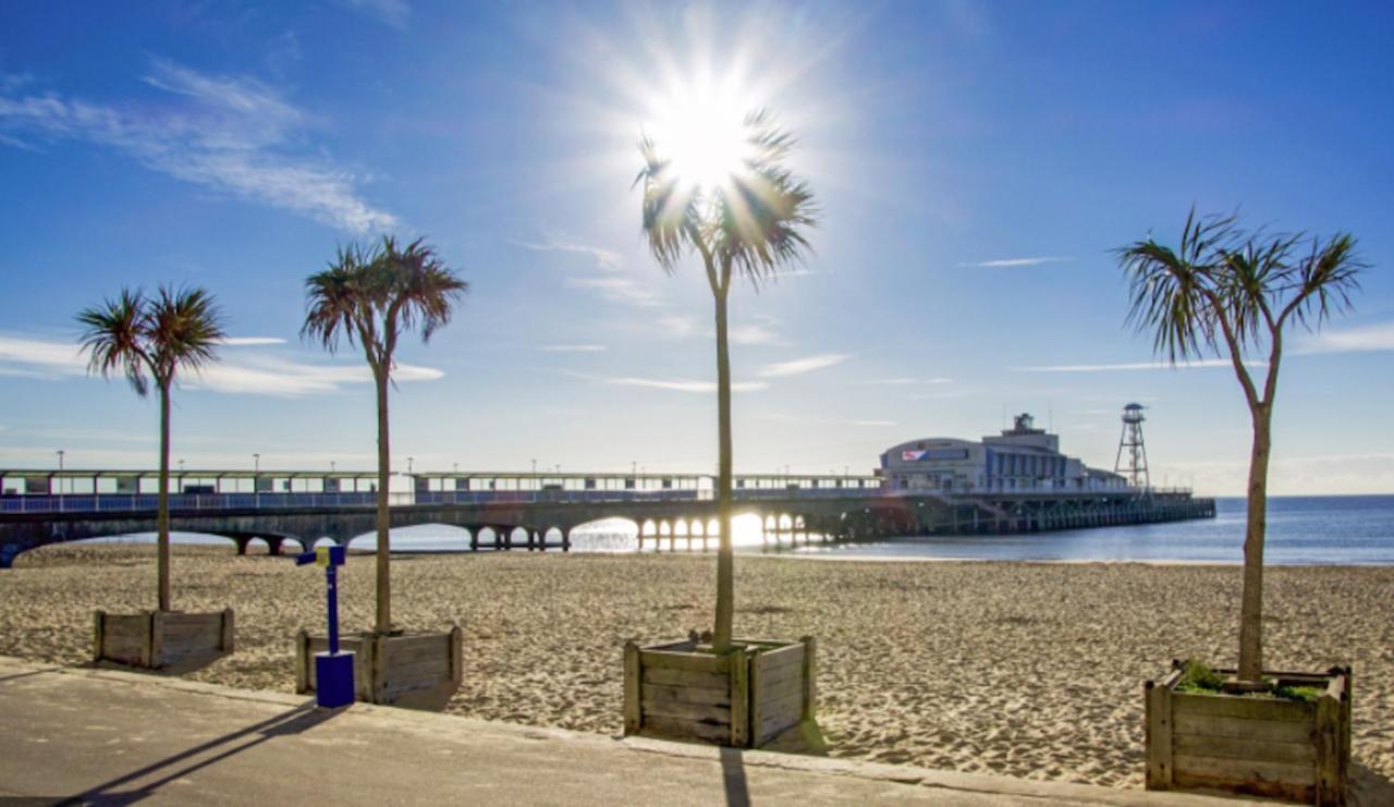 Bournemouth Hot Tub & Sauna Holiday Let Luaran gambar